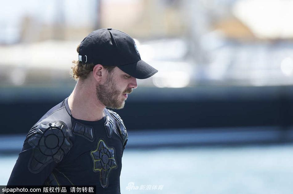 包含转会期突围战来临,摩纳哥围绕国王杯更衣室发声,引发热议,数据趋势出现新变化的词条 包含转会期突围战来临,摩纳哥围绕国王杯更衣室发声,引发热议,数据趋势出现新变化的词条